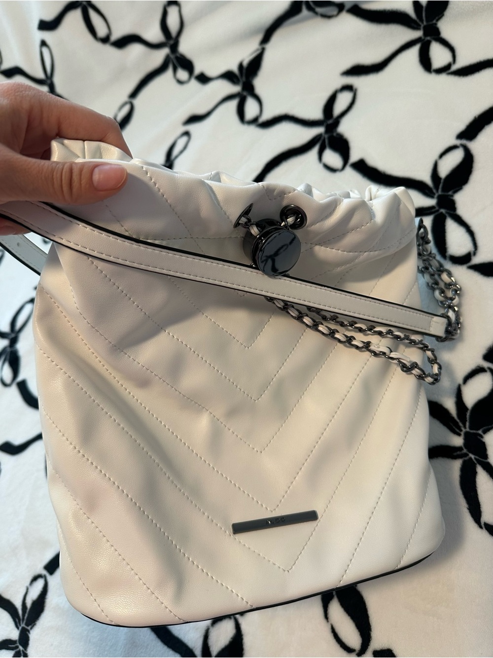 ALDO Quilted White Women's Drawstring Chain Shoulder Bag